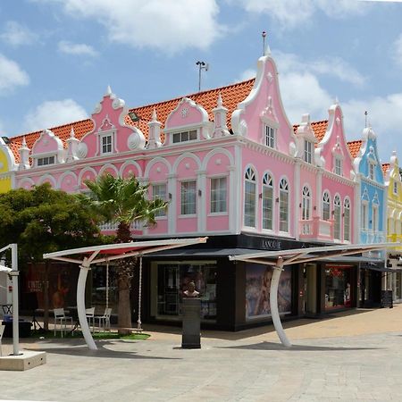 Oranjestad City Suites Экстерьер фото