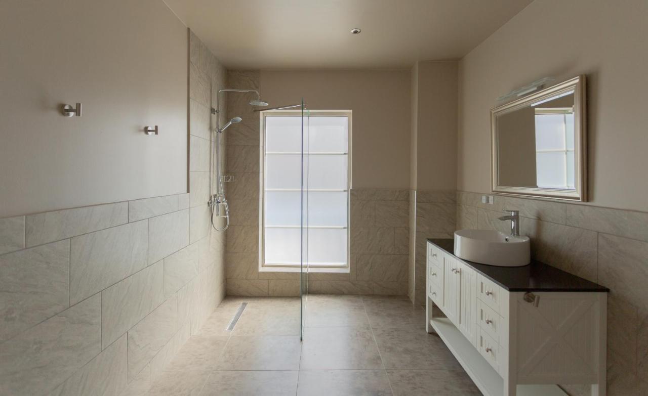 Oranjestad City Suites Экстерьер фото