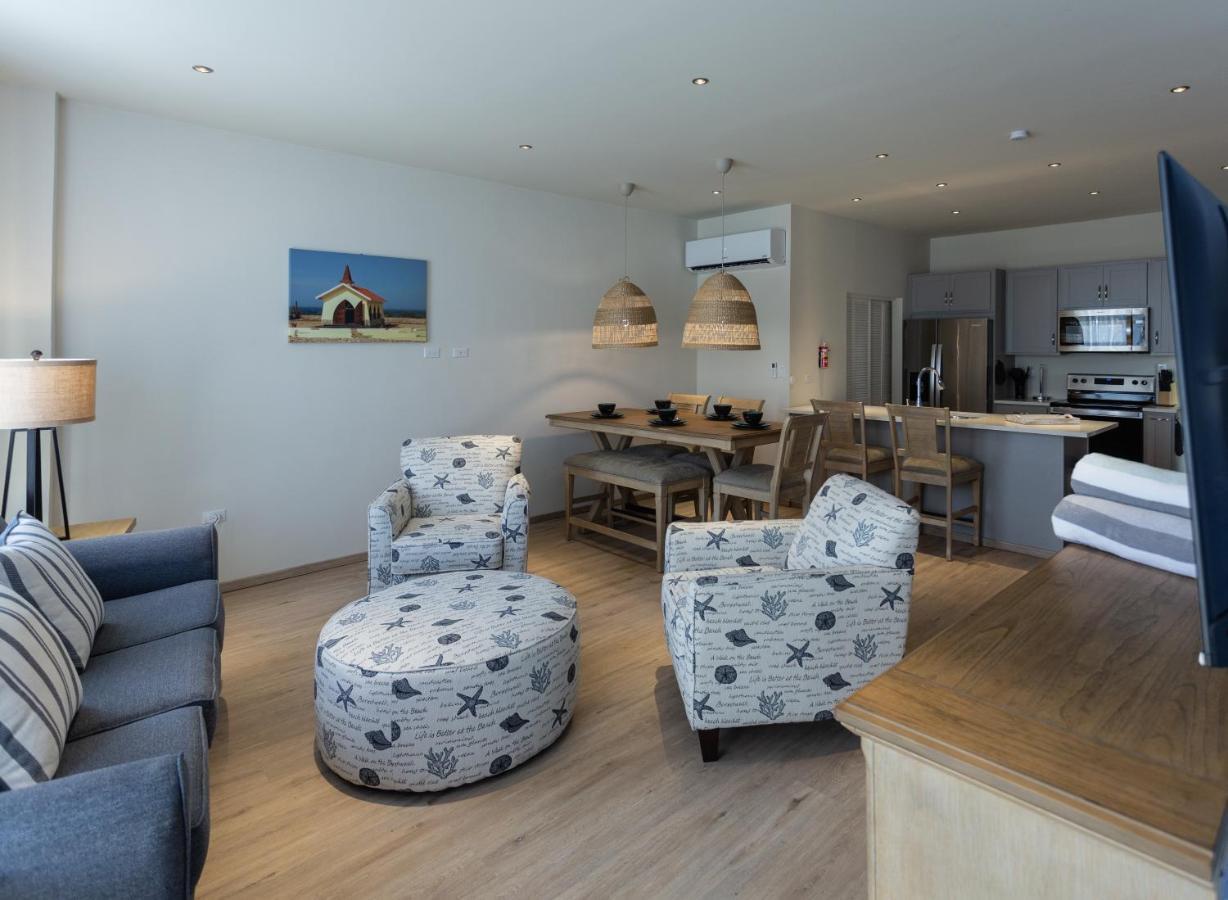 Oranjestad City Suites Экстерьер фото